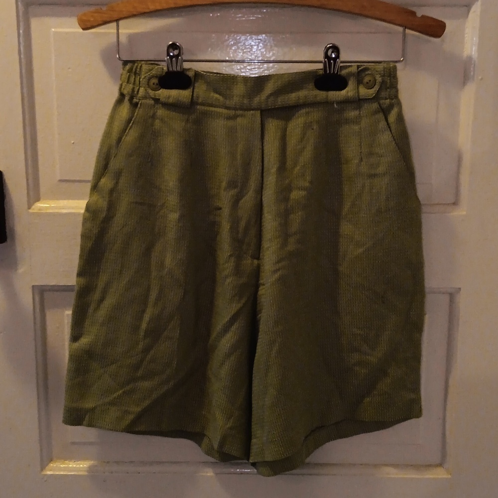 High waist mom shorts 6 green 💚